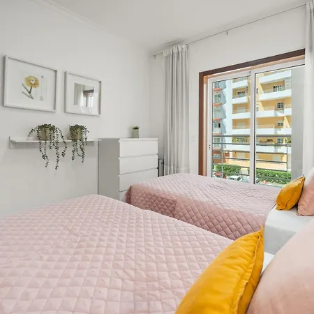 Sol Da Rocha Apartment *