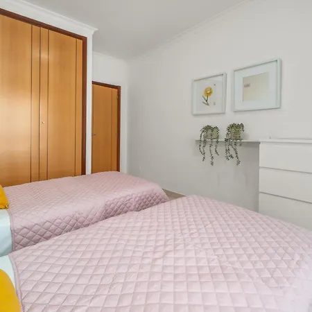 Sol Da Rocha Apartment *
